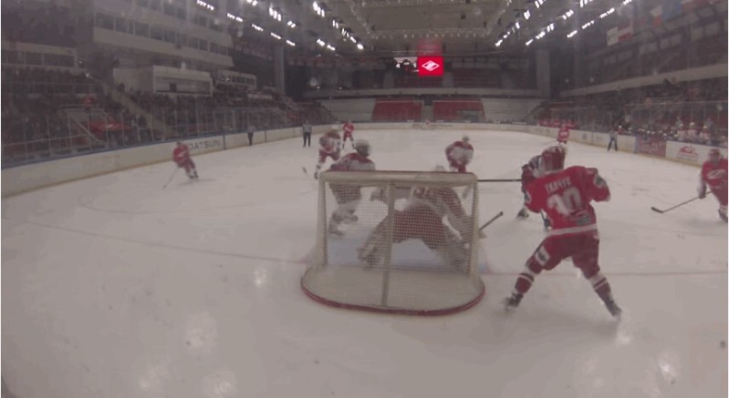 Un bien joli airhook dans le championnat junior russe