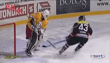 Le gardien slovaque Branislav Konrad est vraiment zen