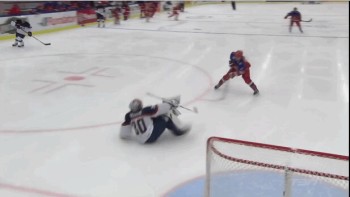 Mondiaux féminins : la gardienne américaine vacille et offre un goal aux Russes