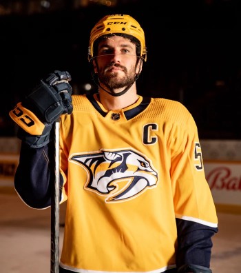 Roman Josi et Nino Niederreiter vont rejoindre l'équipe de Suisse