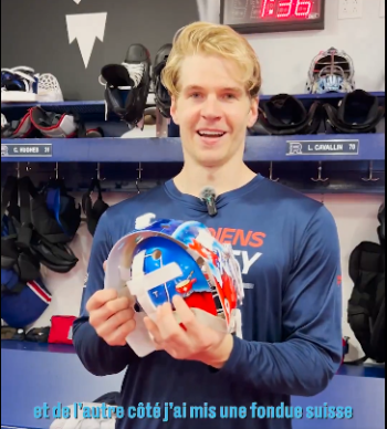 Connor Hughes präsentiert seine neue Maske