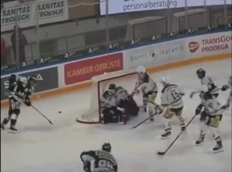EHC Olten: František Řehák erzielt ein tolles Tor gegen die GCK Lions.