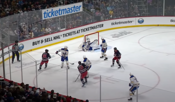 Un arrêt en toute décontraction pour James Reimer