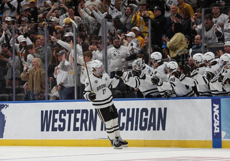 Officiel : première participation d’une sélection NCAA à la Coupe Spengler