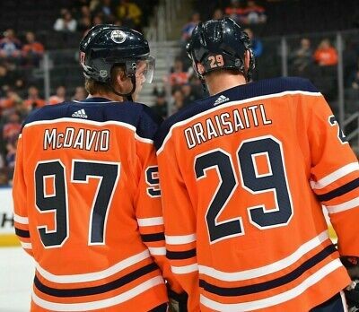 McDavid et Draisaitl surprennent en jouant dans une ligue amateur