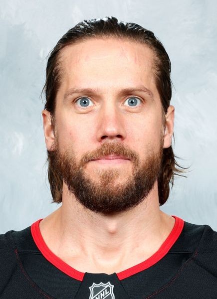 Jacob Markstrom se blesse