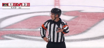 Petit moment de solitude pour un arbitre qui se trompe dans son annonce