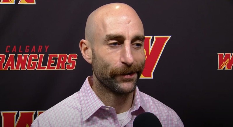 Mitch Love suspendu pour le reste de la saison et congédié par Washington