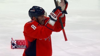Ovechkin inscrit son 900e but, les Capitals en passent six aux Blues