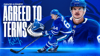 Les Canucks s’entendent avec l’attaquant David Kämpf
