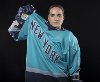 Französische Stürmerin Chloé Aurard-Bushee wechselt zu den ZSC Lions