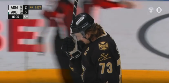 Un bien improbable autogoal en KHL