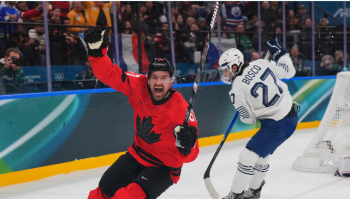 Le Canada bat nettement la France