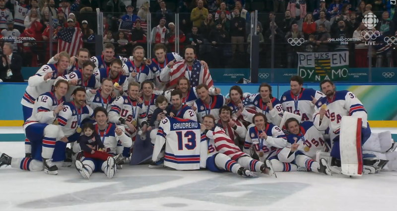 Team USA rend un hommage émouvant à Johnny Gaudreau lors de la photo finale