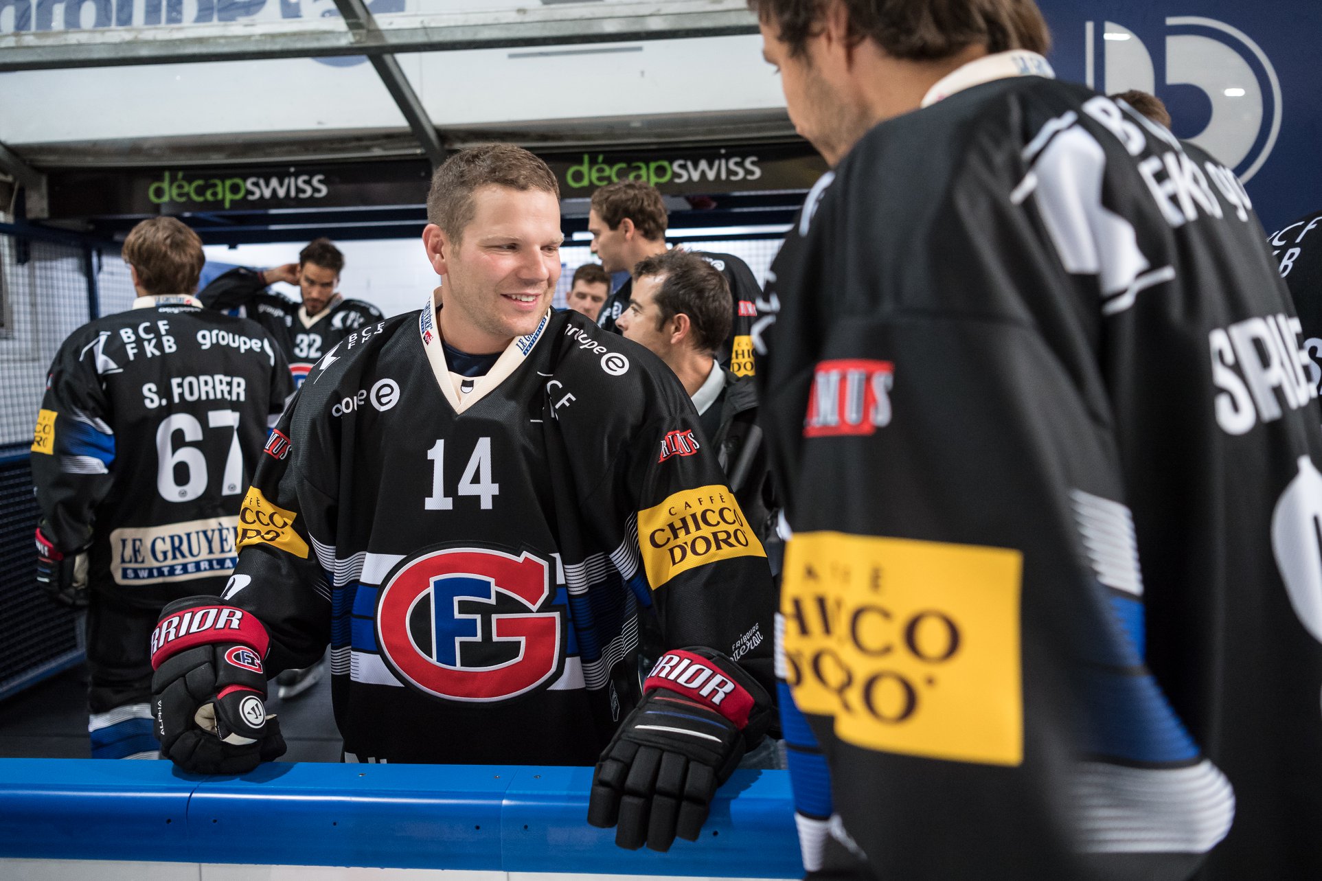 SwissHabs Fribourg Gottéron présente ses maillots pour la nouvelle saison