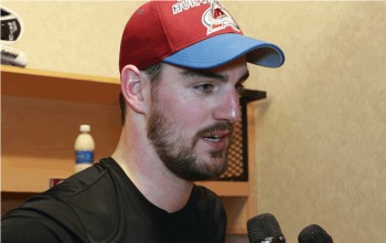 Interviews d'après-match de Reto Berra, Jonas Hiller et Yannick Weber