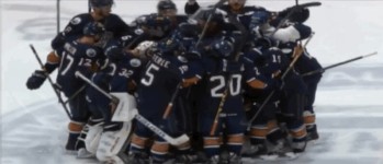 Sven Baertschi et les Comets crucifiés en 4ème prolongation