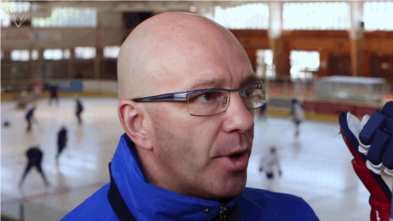 Dany Gelinas présente les objectifs de l'équipe de France U20