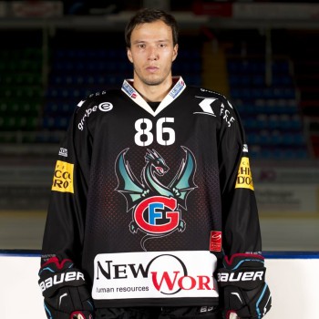 Le nouveau maillot du capitaine de Gottéron Julien Sprunger