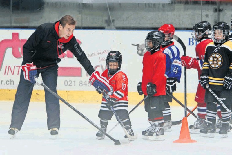 Sergeï Fedorov, coach de luxe pour des jeunes aux Hockeyades
