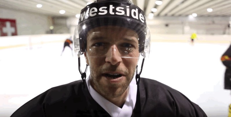 Faites connaissance avec Andrew Ebbett