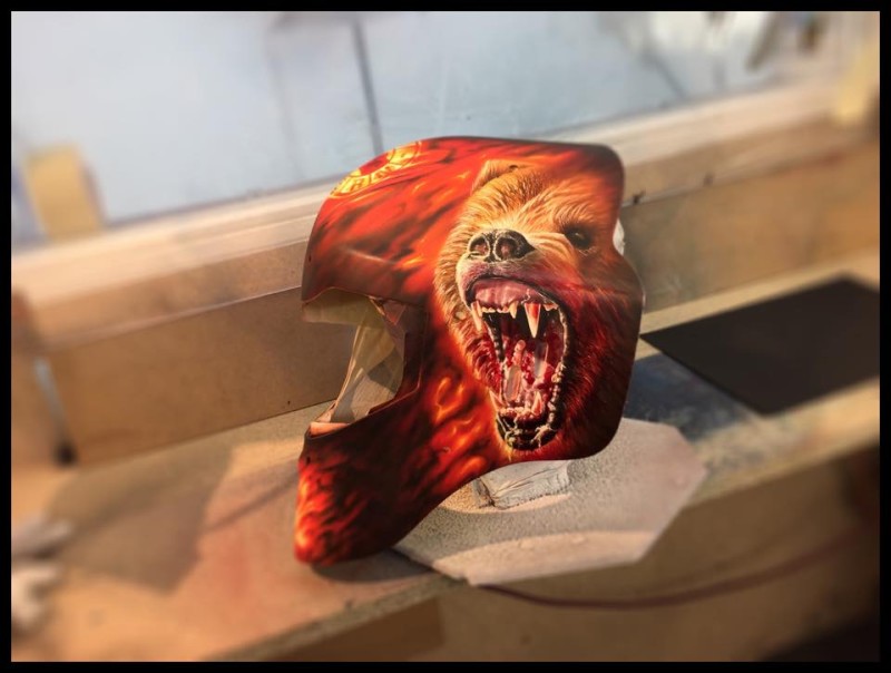 Un superbe masque pour Janick Schwendener