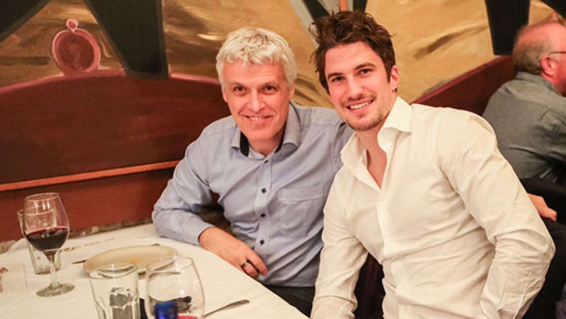 Roman Josi en voyage avec son père