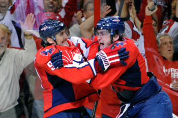 Vidéo rétro : la joie d'Ovechkin sur le dernier but de Sergei Fedorov en NHL