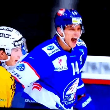 Un bien joli premier but pour la saison 2015/16 de LNA et la première pénalité pour simulation