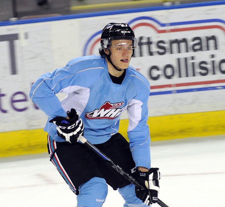 Interview de Calvin Thürkauf avant la reprise du championnat de WHL