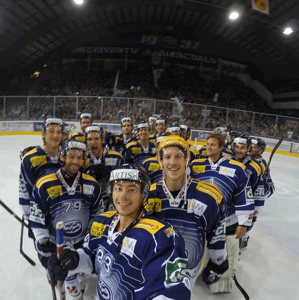 Ambri-Piotta : une victoire fêtée avec un selfie