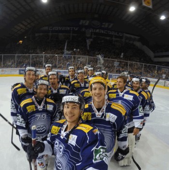 Ambri-Piotta : une victoire fêtée avec un selfie