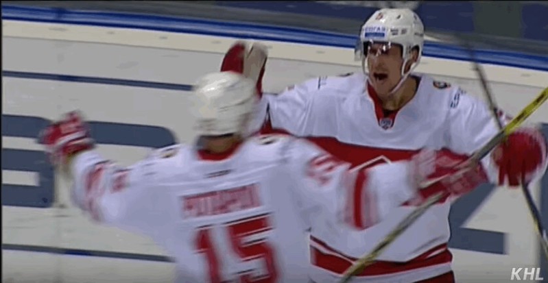 A voir : Genoway marque sur une belle passe à l'aveugle de Bodrov