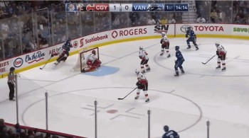 Joli geste de Daniel Sedin