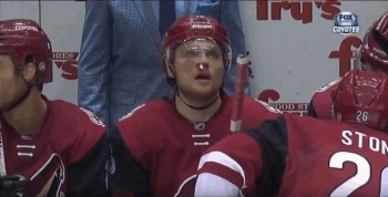 Un magnifique but du revers de Max Domi