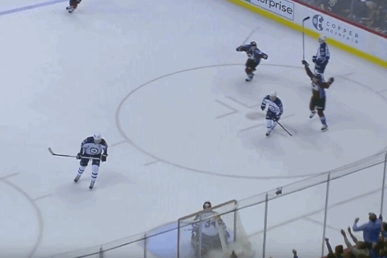 Nikolaj Ehlers jouera à Montréal devant ses parents