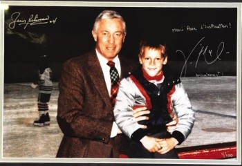 Qui est avec Jean Béliveau sur cette photo ?