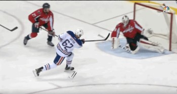 Déplacement parfait pour Braden Holtby