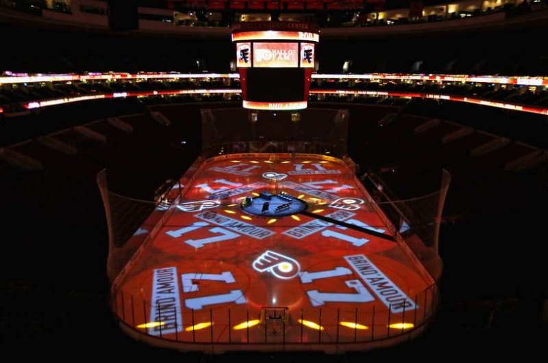 Rod Brind'Amour honoré par les Flyers