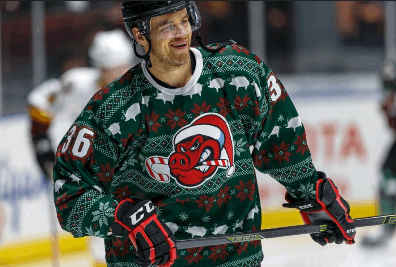 Le retour des magnifiques chandails de Noël