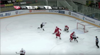 KHL : une passe toute en finesse