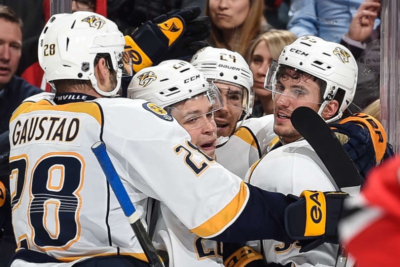 Défaites pour Roman Josi et Mirco Mueller