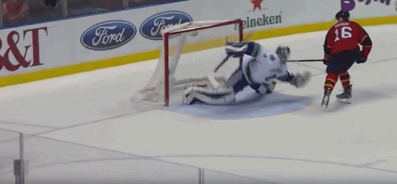 Un superbe penalty pour Aleksander Barkov