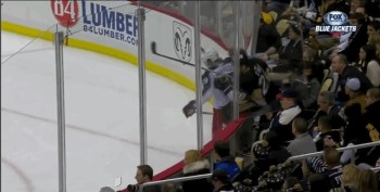 Une belle frousse pour une supportrice des Pens