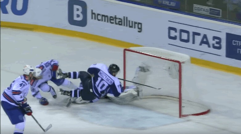 Un bien joli but de Sergei Mozyakin