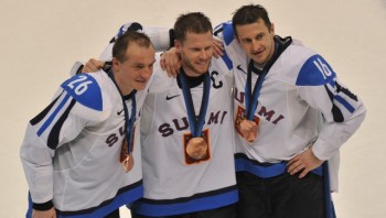 Les maillots de Saku Koivu, Ville Peltonen et Jere Lehtinen retirés par l’équipe nationale de Finlande