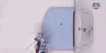 Un puck magique vient au secours de Ben Scrivens