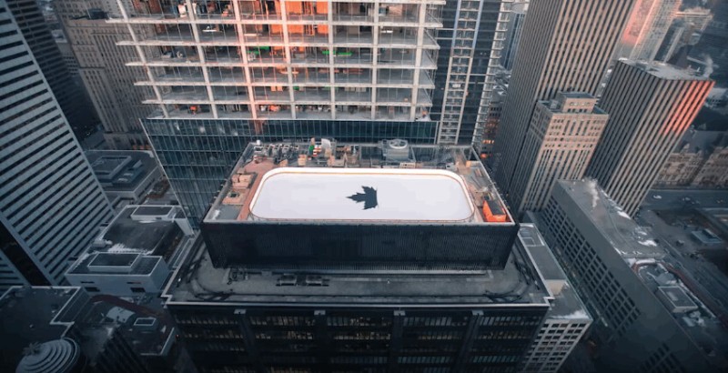 A voir : création d'une patinoire au sommet d'un building de Toronto