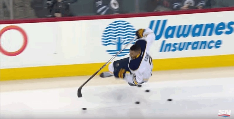 Un retour mouvementé pour Evander Kane devant ses anciens fans