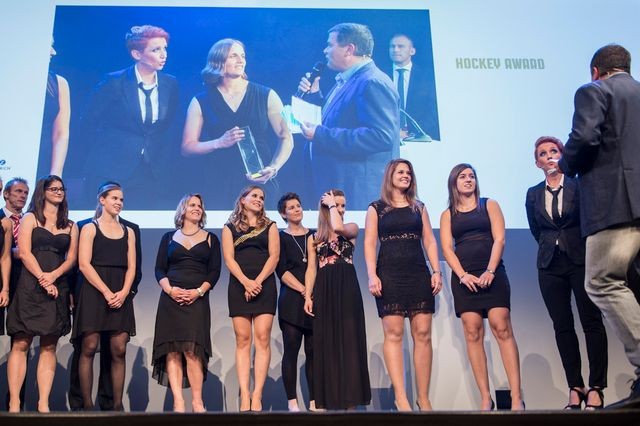 Le hockey féminin est sorti de l'ombre